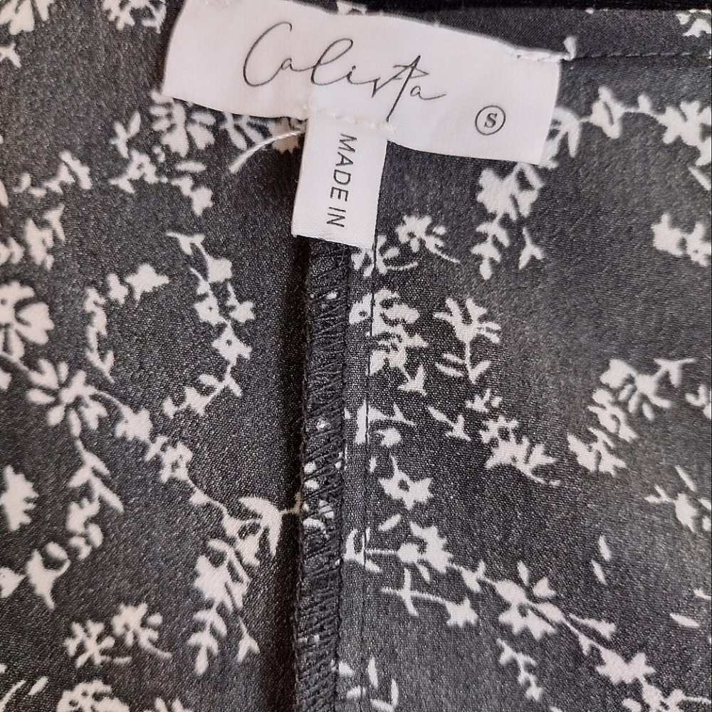 CALISTA Wide Leg Black and White Floral Jumpsuit Adjustable Strap Size Small - Picture 8 of 8